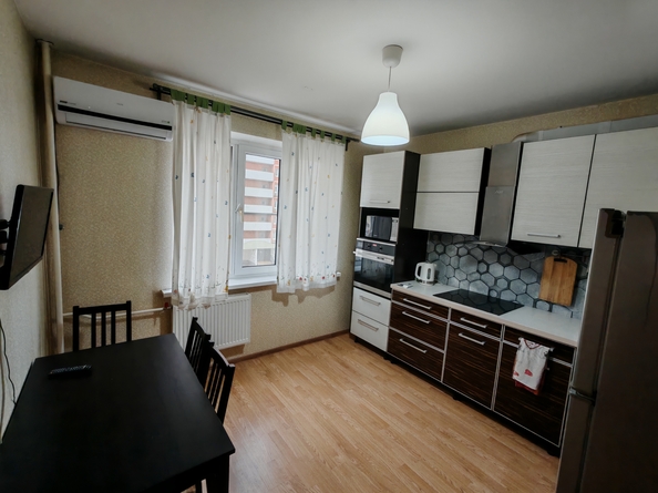 
  Сдам 2-комн. квартиру 61 м². Фото 1.