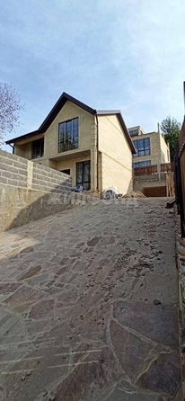 
   Продам дом, 168 м², Сочи

. Фото 2.