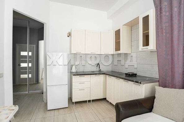 
   Продам 2-комнатную, 38 м², Изумрудная ул, 85Б

. Фото 3.