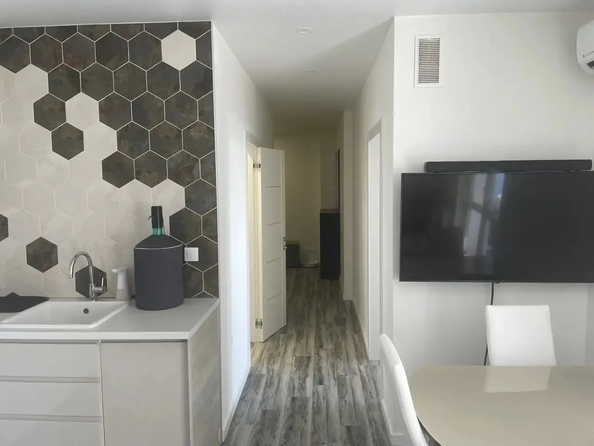 
  Продается 1-комн. квартира 54 м². Фото 1.