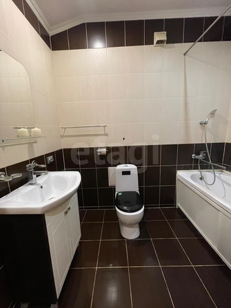 
  Продается 4-комн. квартира 107 м². Фото 11.