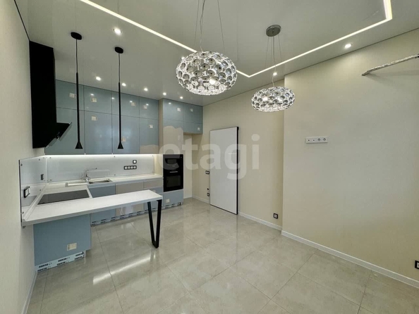 
  Продается 3-комн. квартира 97.7 м². Фото 2.
