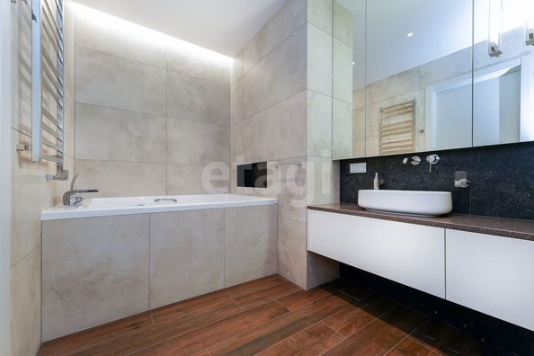 
  Продается 4-комн. квартира 148.3 м². Фото 9.