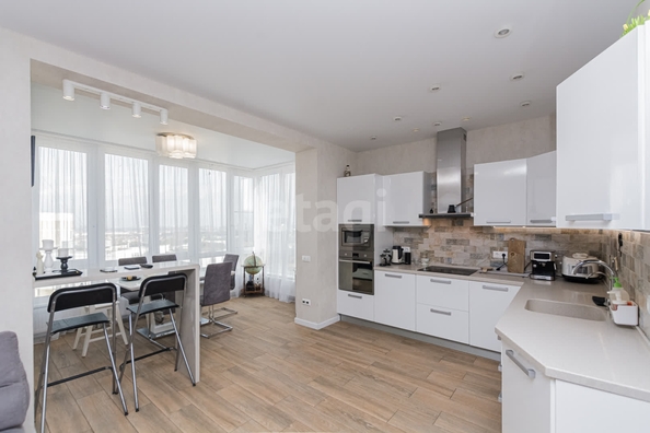 
  Продается 3-комн. квартира 105.5 м². Фото 1.