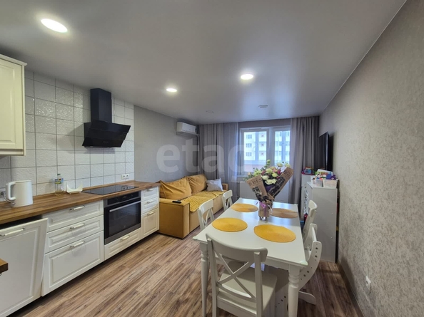 
  Продается 3-комн. квартира 87.6 м². Фото 1.