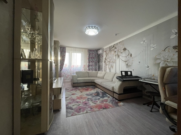 
  Продается 2-комн. квартира 69.6 м². Фото 49.