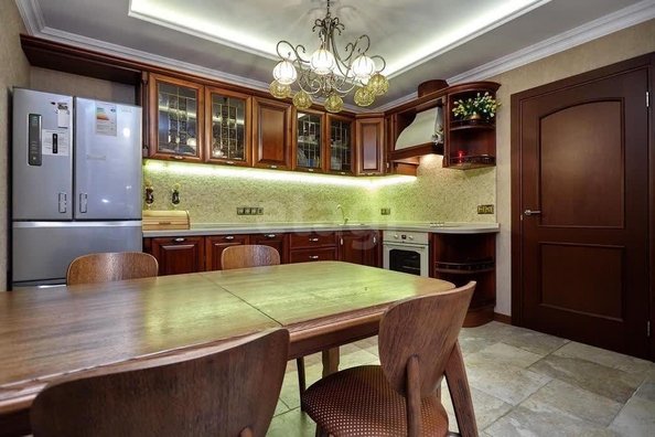 
  Сдается 2-комн. квартира 67.3 м². Фото 1.
