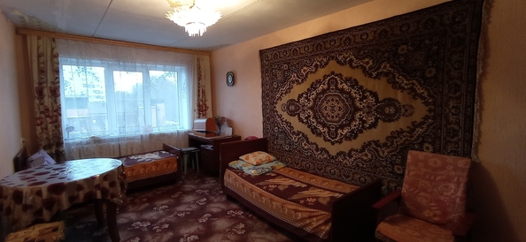 
   Продам 2-комнатную, 46 м², Краснозеленых ул, 7

. Фото 1.