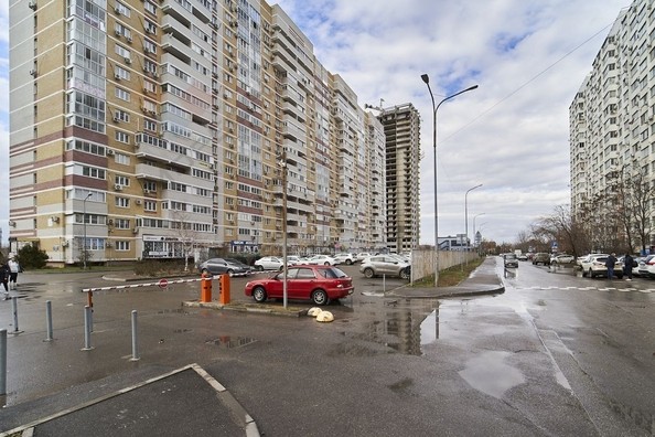 
   Продам 1-комнатную, 38 м², Байбакова Н.К. ул, 21

. Фото 18.