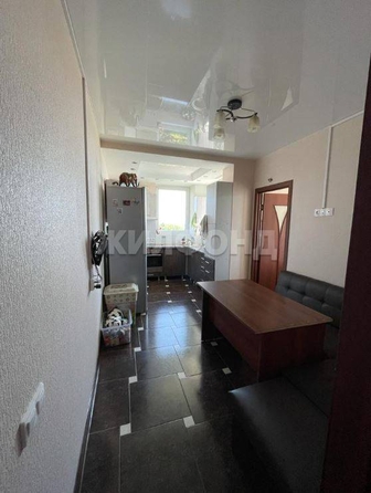 
   Продам 4-комнатную, 70 м², Цветочная ул, 44/3

. Фото 3.