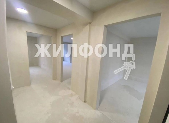 
   Продам 3-комнатную, 93 м², Тепличная ул, 65

. Фото 1.