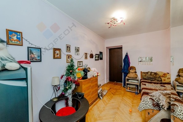 
   Продам 3-комнатную, 60 м², Игнатова ул, 41

. Фото 2.