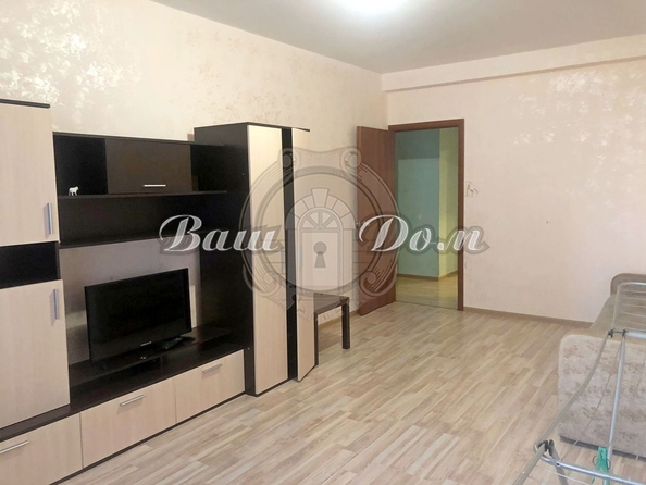 
   Продам 3-комнатную, 81.4 м², Горная ул, 15В

. Фото 2.