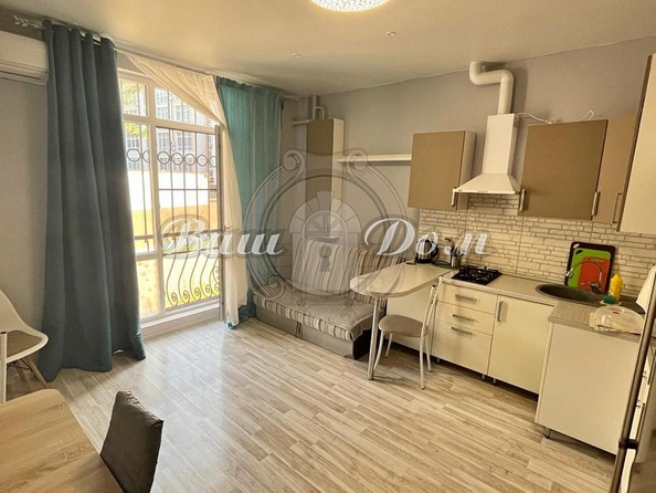 
   Продам 1-комнатную, 46.5 м², Верхняя ул, 13/2

. Фото 1.