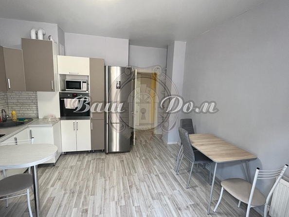 
   Продам 1-комнатную, 46.5 м², Верхняя ул, 13/2

. Фото 3.