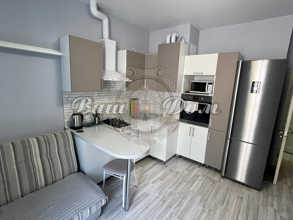 
   Продам 1-комнатную, 46.5 м², Верхняя ул, 13/2

. Фото 4.