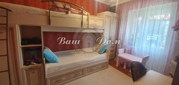 
   Продам 4-комнатную, 95 м², Парус мкр, 17

. Фото 23.