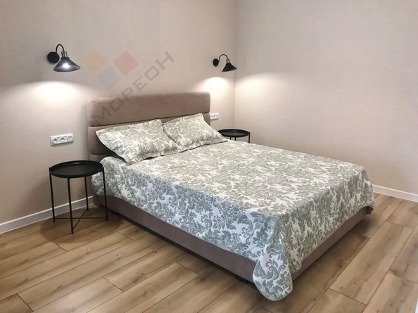 
   Продам 1-комнатную, 52 м², Стасова ул, 10

. Фото 1.