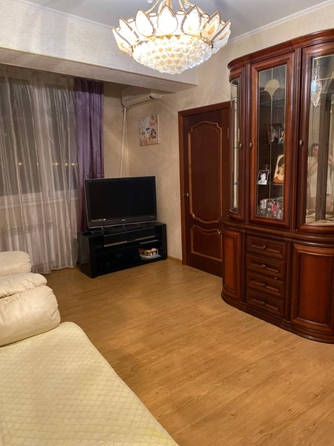 
   Продам 2-комнатную, 56 м², Гончарова ул, 7

. Фото 10.