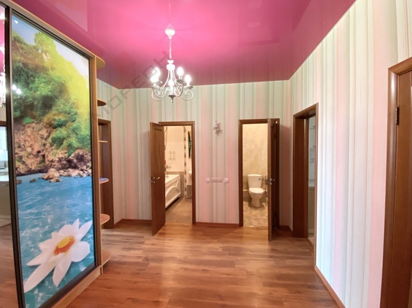 
   Продам 2-комнатную, 71.9 м², Володи Головатого ул, 172

. Фото 11.