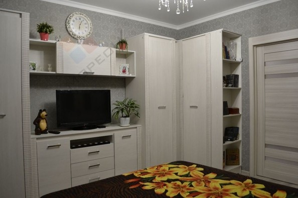 
   Продам 2-комнатную, 65 м², Цезаря Куникова ул, 18/к10

. Фото 4.