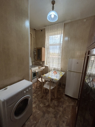 
   Продам 2-комнатную, 42 м², Крайнего ул, 71

. Фото 6.