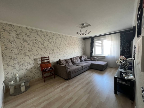 
   Продам 3-комнатную, 78 м², Адмиральского ул, 8к4

. Фото 2.