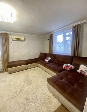
   Продам коттедж, 140 м², Пятигорск

. Фото 2.