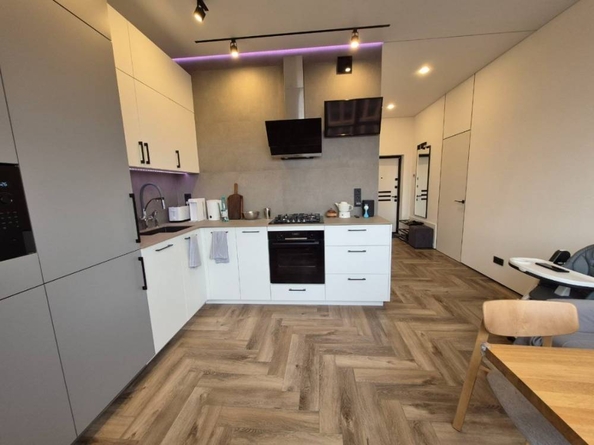 
   Продам 1-комнатную, 40.9 м², 40 лет Октября ул

. Фото 6.