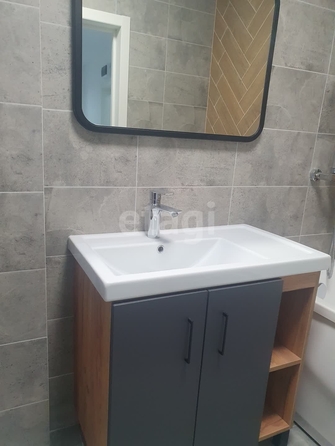 
  Продается 2-комн. квартира, 56 м², Южный обход ул, д. 1/1
. Фото 11.