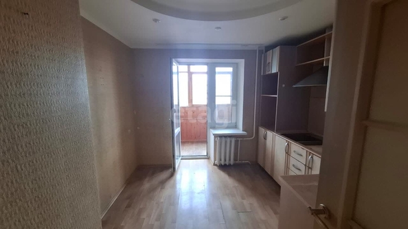 
   Продам 3-комнатную, 70 м², 50 лет ВЛКСМ ул, 85

. Фото 7.