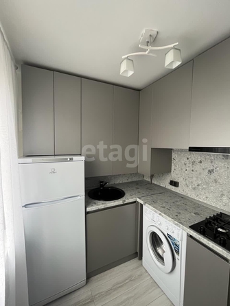 
   Продам 2-комнатную, 43 м², Серова ул, 7

. Фото 2.