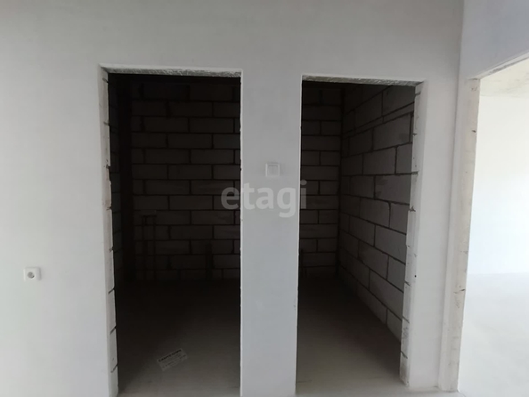 
  Продается 2-комн. квартира, 62.1 м², Николая Голодникова ул, д. 4
. Фото 10.
