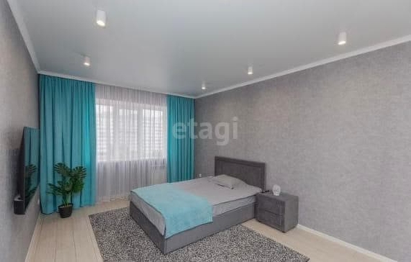 
   Продам 1-комнатную, 37.2 м², Доваторцев ул, 90

. Фото 1.