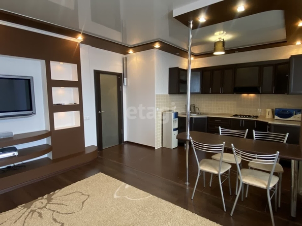 
  Продается 1-комн. квартира, 45 м², Мира ул, д. 212
. Фото 2.