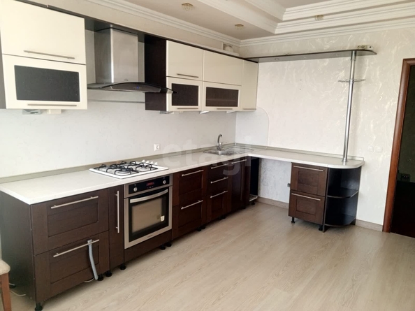 
  Продается 3-комн. квартира, 84 м², Шпаковская ул, д. 115
. Фото 2.