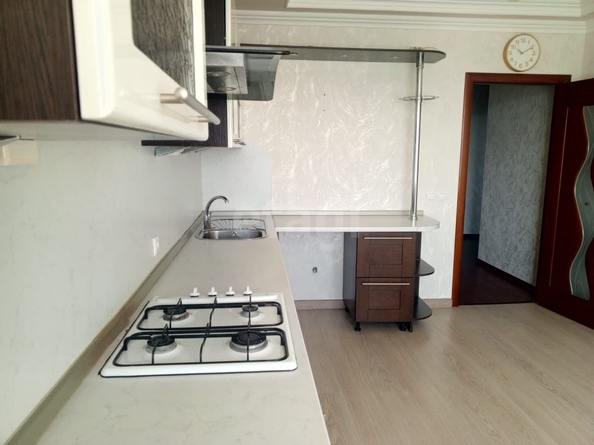 
  Продается 3-комн. квартира, 84 м², Шпаковская ул, д. 115
. Фото 4.