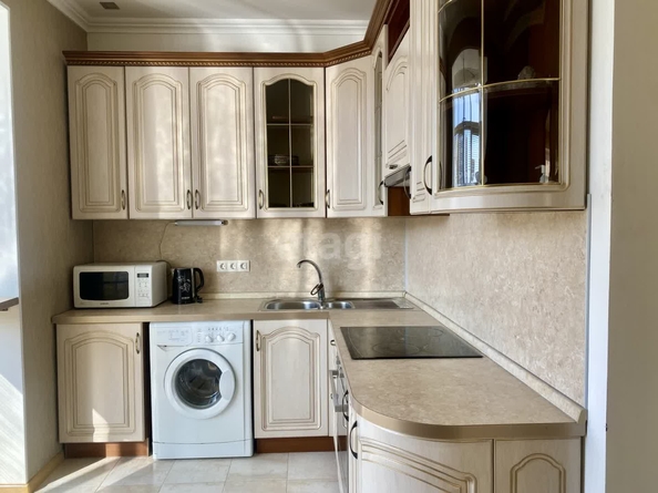 
   Продам 2-комнатную, 58 м², Маяковского ул, 15

. Фото 9.