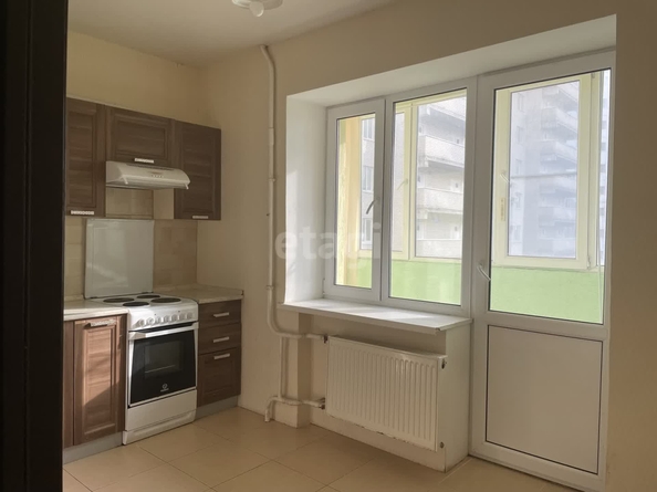 
   Продам 1-комнатную, 35 м², Доваторцев ул, 86/1

. Фото 2.