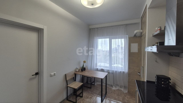 
   Продам 1-комнатную, 43.2 м², Орджоникидзе ул, 62

. Фото 18.