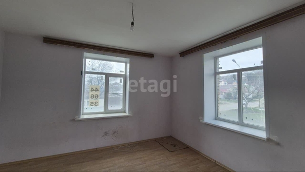 
  Продается 2-комн. квартира, 71.9 м², Осипенко ул, д. 8
. Фото 5.