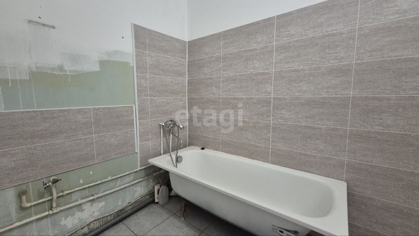 
  Продается 2-комн. квартира, 71.9 м², Осипенко ул, д. 8
. Фото 17.