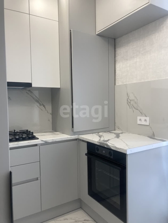 
   Продам 2-комнатную, 50 м², Тухачевского ул, 33к2

. Фото 2.