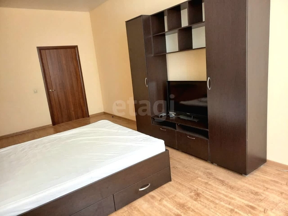 
  Сдам в аренду 1-комнатную квартиру, 45 м², Ставрополь

. Фото 4.