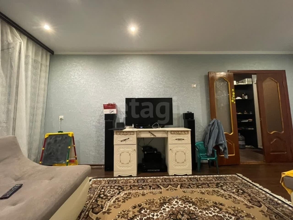 
   Продам 2-комнатную, 54.8 м², Доваторцев ул, 57/1

. Фото 2.