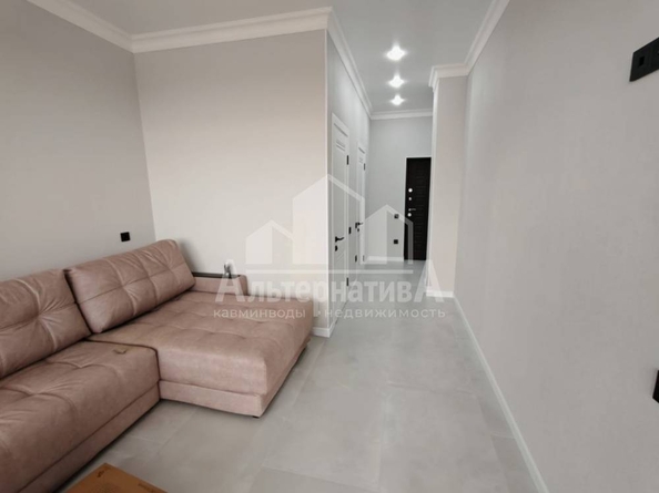 
  Продается 2-комн. квартира, 70.2 м², Октябрьская ул
. Фото 6.