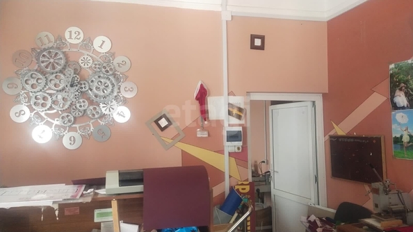 
  Продается 1-комн. квартира, 26.8 м², Дзержинского ул, д. 108
. Фото 2.