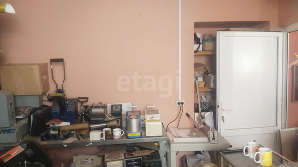 
  Продается 1-комн. квартира, 26.8 м², Дзержинского ул, д. 108
. Фото 7.
