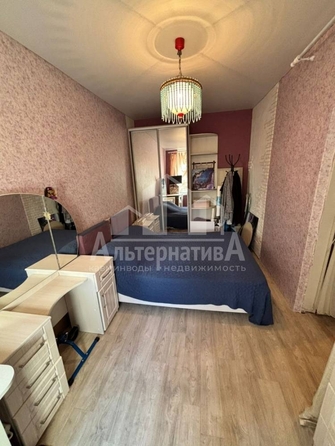 
  Продается 1-комн. квартира, 35 м², Гагарина ул
. Фото 2.