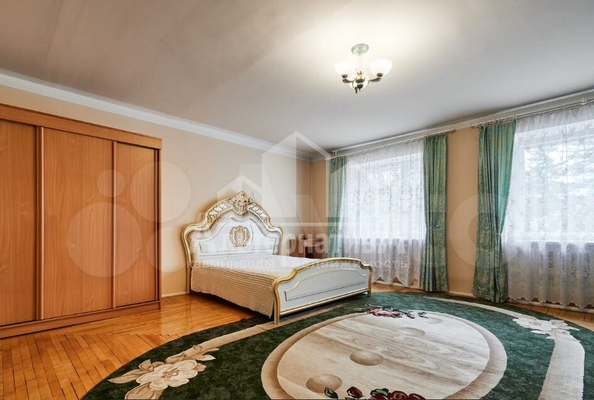 
  Продается 3-комн. квартира, 164.6 м², Жуковского ул
. Фото 8.
